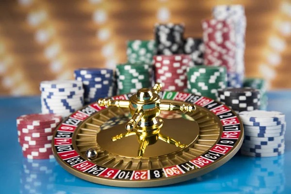 Live roulette table broadcast showing wheel spin, betting interface, and result announcement Live roulette table broadcast showing wheel spin, betting interface, and result announcement